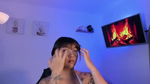   online show from April 30, 10:42 am