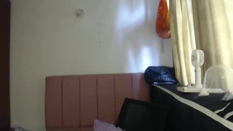 alaina_blessed online show from May 1, 9:40 pm