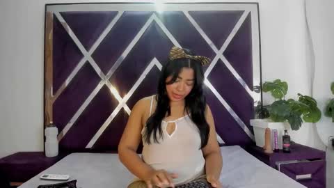 alannaht online show from June 4, 5:56 am