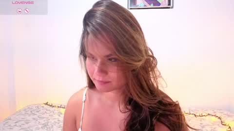 alba_toro535670 online show from April 17, 9:50 pm