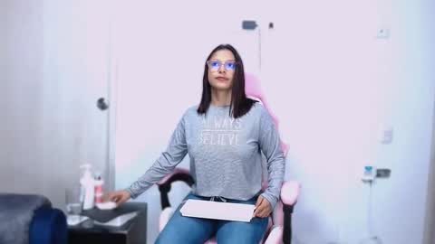 ebonycutegirl  online show from March 23, 4:07 am