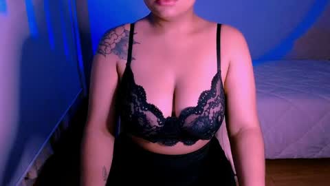 Alejandra  online show from May 16, 2:25 am