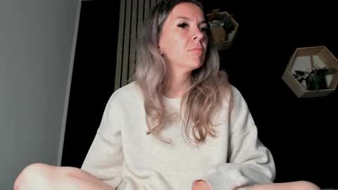 alesys69 online show from May 31, 10:55 pm
