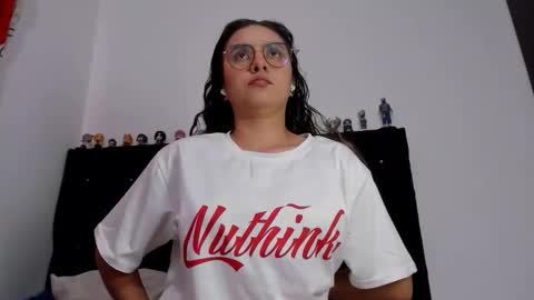 alexandra clauss online show from March 20, 4:45 pm