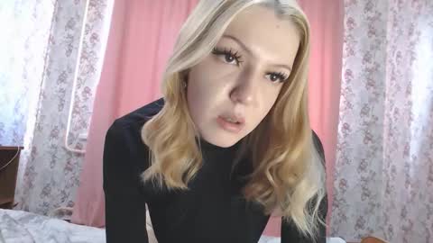 AlexandraXKitty online show from March 29, 3:49 am