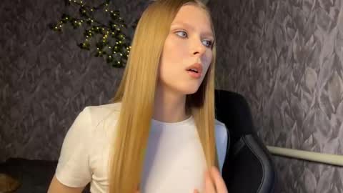 Alexia online show from May 7, 10:41 am