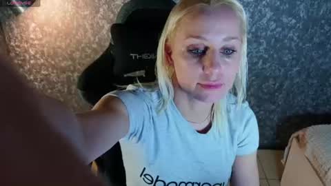 Alexia online show from August 9, 4:54 pm