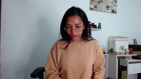 Alia  online show from April 10, 2:12 pm