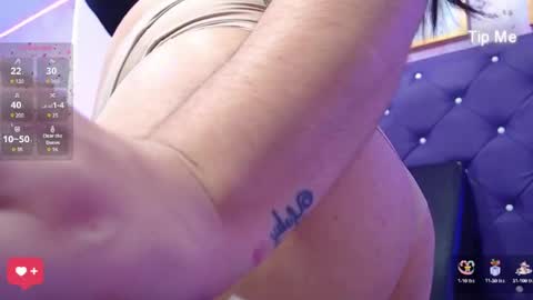 AlicceBlack8 online show from December 14, 3:39 am