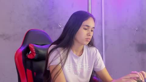 Alice Susan online show from April 14, 9:37 pm