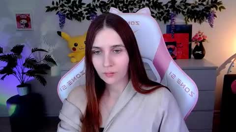 alicecharmy online show from March 13, 4:30 pm