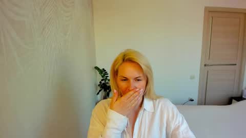 Alicee online show from March 25, 12:41 pm