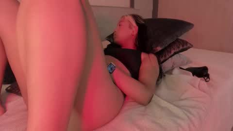 alicee_clark_ online show from March 27, 12:56 am