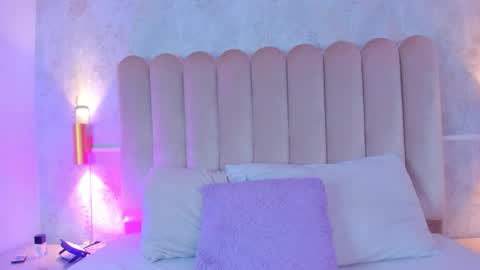 Alice  online show from January 14, 8:58 pm