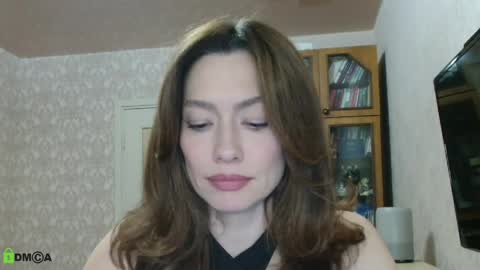 Alicia online show from April 1, 3:53 pm
