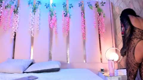   online show from May 14, 4:13 pm