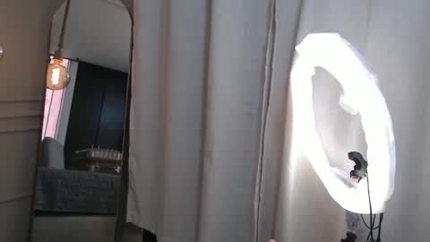 alishakarter online show from March 5, 8:26 pm