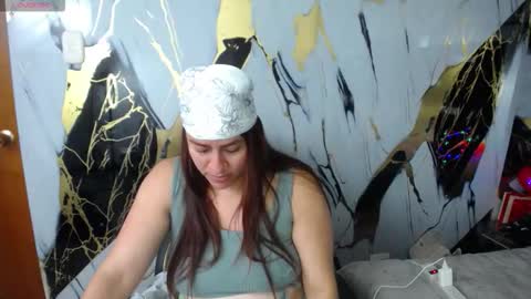 alison_marr online show from March 17, 8:02 pm