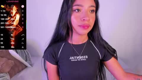 alissarose_1 online show from April 30, 1:11 am