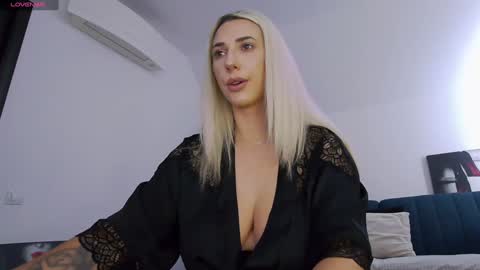 A day u didnt smile is a lost day online show from September 23, 9:40 am