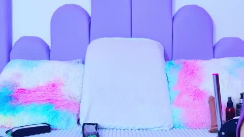 Allicia online show from March 5, 7:42 pm