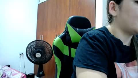  Alisson online show from February 13, 3:56 pm