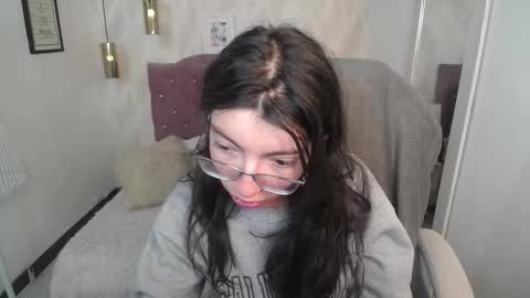 alison online show from December 19, 9:07 pm