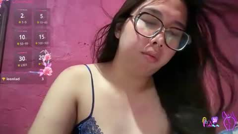 Miss Alicia online show from June 28, 3:29 pm