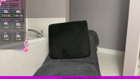 Almababbyy online show from October 29, 2:49 am