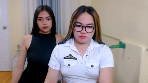 Almira online show from April 5, 2:43 am