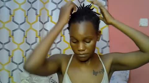 alorapavo online show from April 5, 11:26 pm