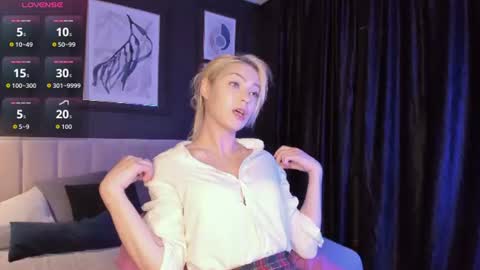 Alysia online show from June 21, 1:15 pm