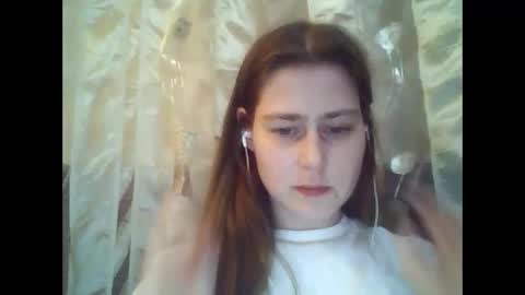 Dog mama online show from April 5, 8:52 pm