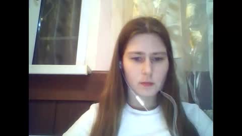 Dog mama online show from April 2, 8:50 pm