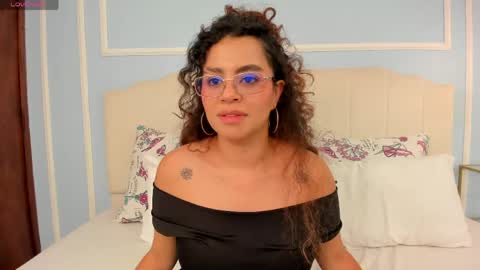 Amanda Rios online show from May 16, 12:02 am
