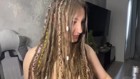 Amanda online show from March 29, 8:57 am