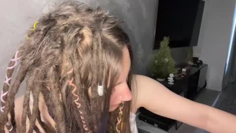 Amanda online show from April 18, 8:06 am