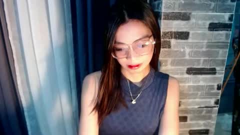 BELLA online show from March 22, 1:39 pm