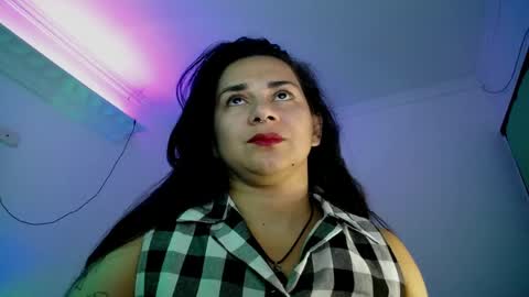 Susan online show from April 13, 9:48 pm