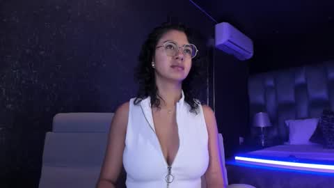 Emily online show from March 9, 11:24 am