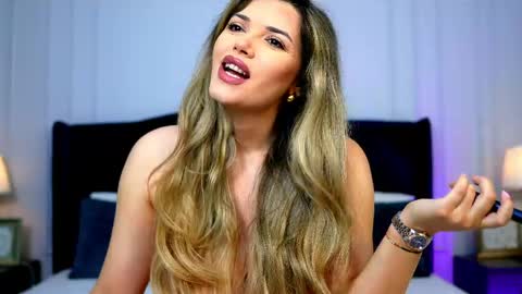 amberalena online show from May 12, 2:53 am