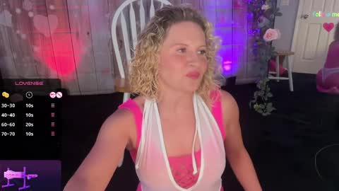 Amber Jade online show from April 3, 12:30 am