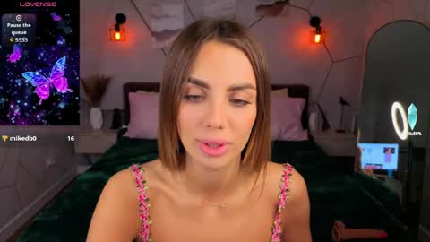 amelia online show from May 21, 1:58 am