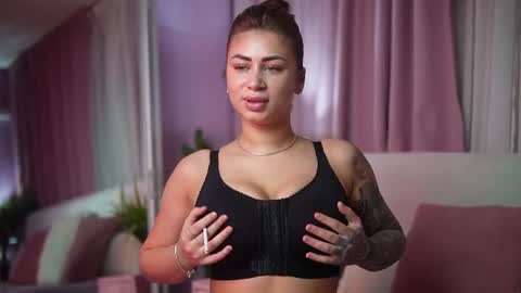  Amelia  online show from July 12, 7:36 pm