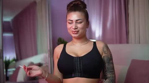  Amelia  online show from July 5, 6:46 pm