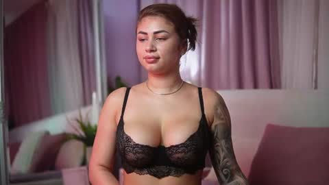  Amelia  online show from July 24, 7:11 pm