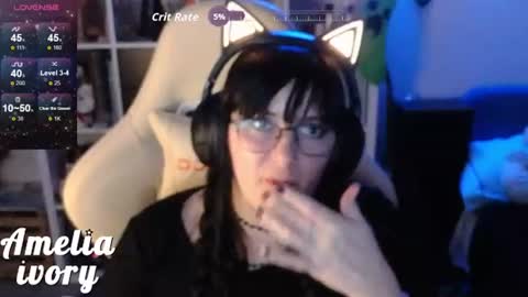 ameliaivory online show from June 24, 8:57 am