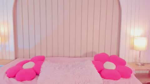 Amelia online show from March 16, 8:46 pm