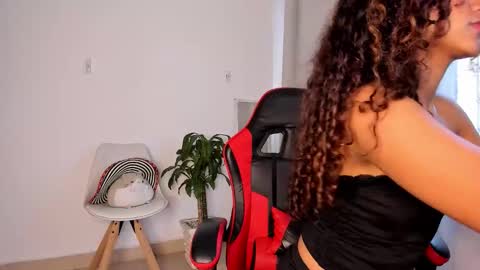 Amely  online show from March 14, 6:42 pm