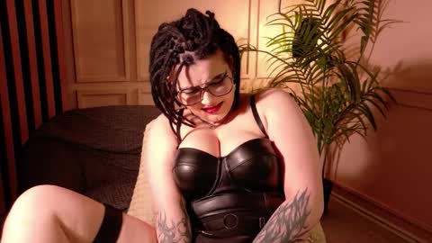 amore online show from April 8, 11:29 pm